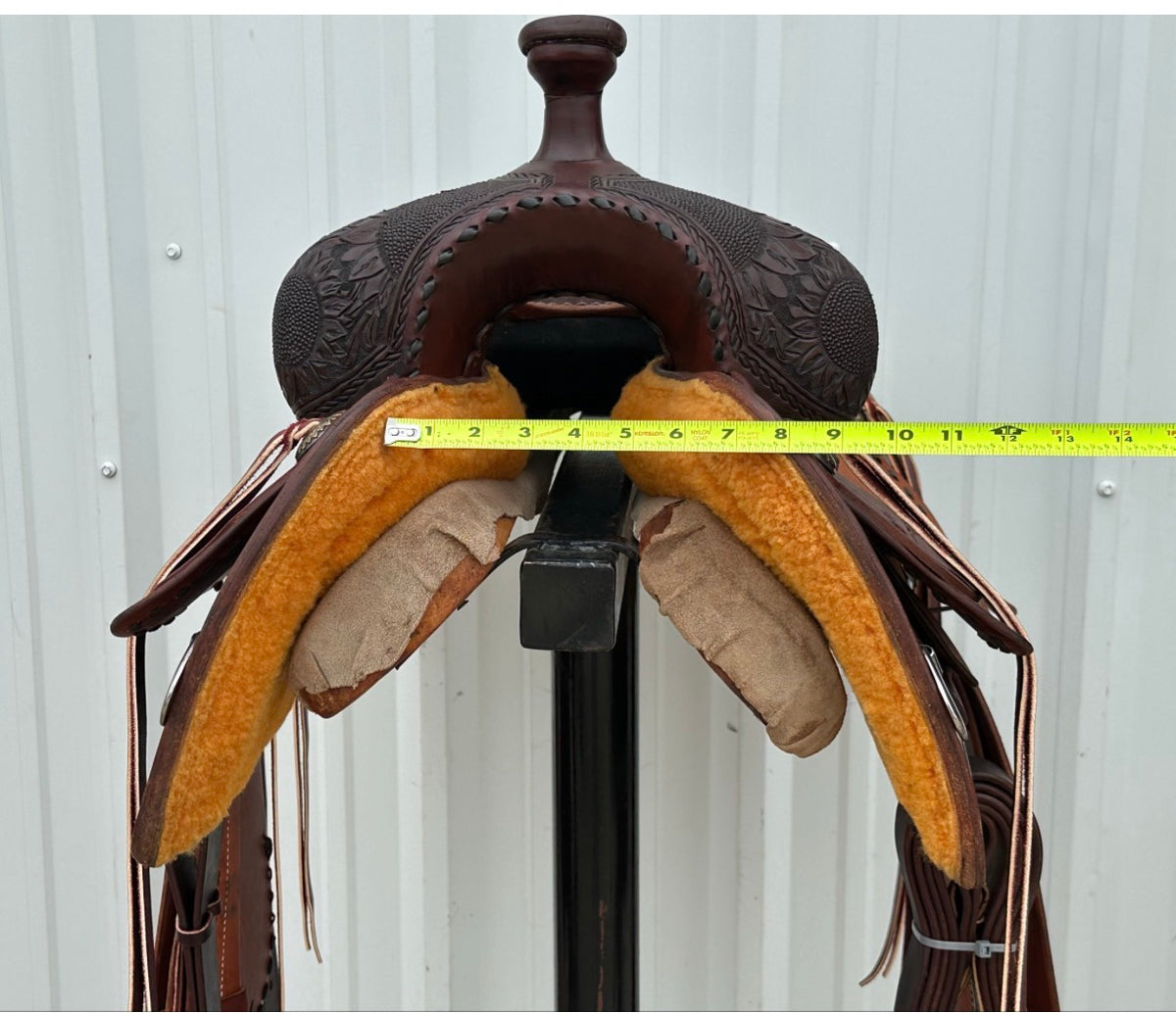 16” Robert Teskey Elite Cowhorse